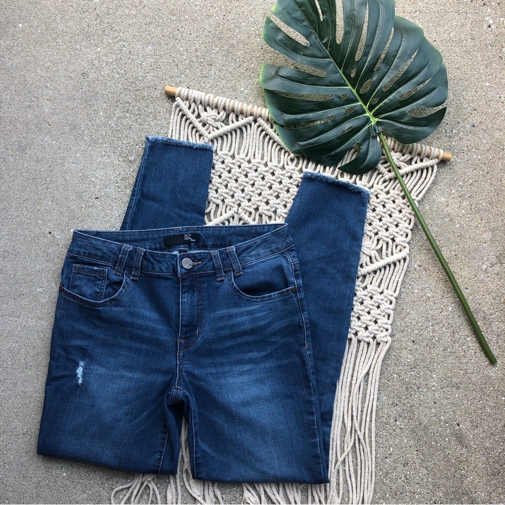 1822 Denim Distressed Ankle Jeans Size 6